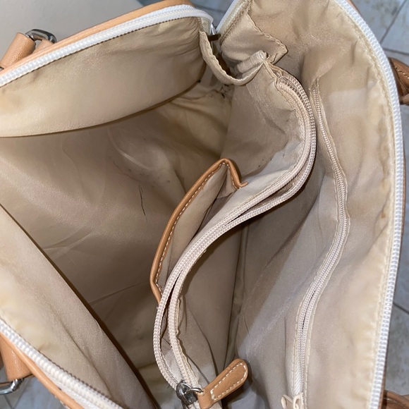 Women’s casual butterfly print purse - Picture 3 of 5